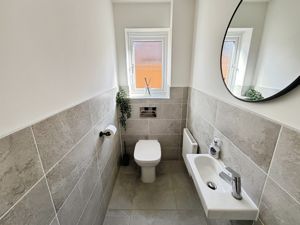 Guest wc- click for photo gallery